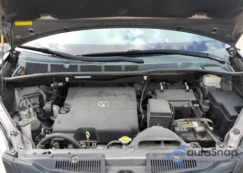 2013 Toyota Sienna from USA, damaged, VIN 5TDZK3DC7DS371232